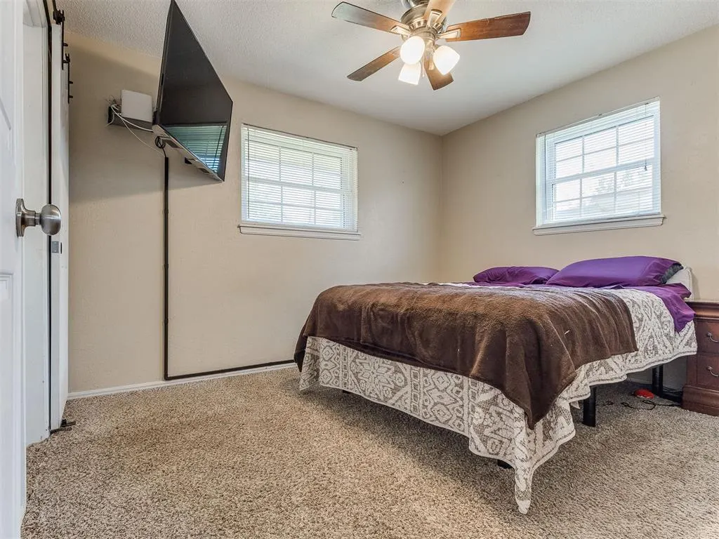 Photo 14 — 927 SW 1st Street, Oklahoma City, OK 73160
