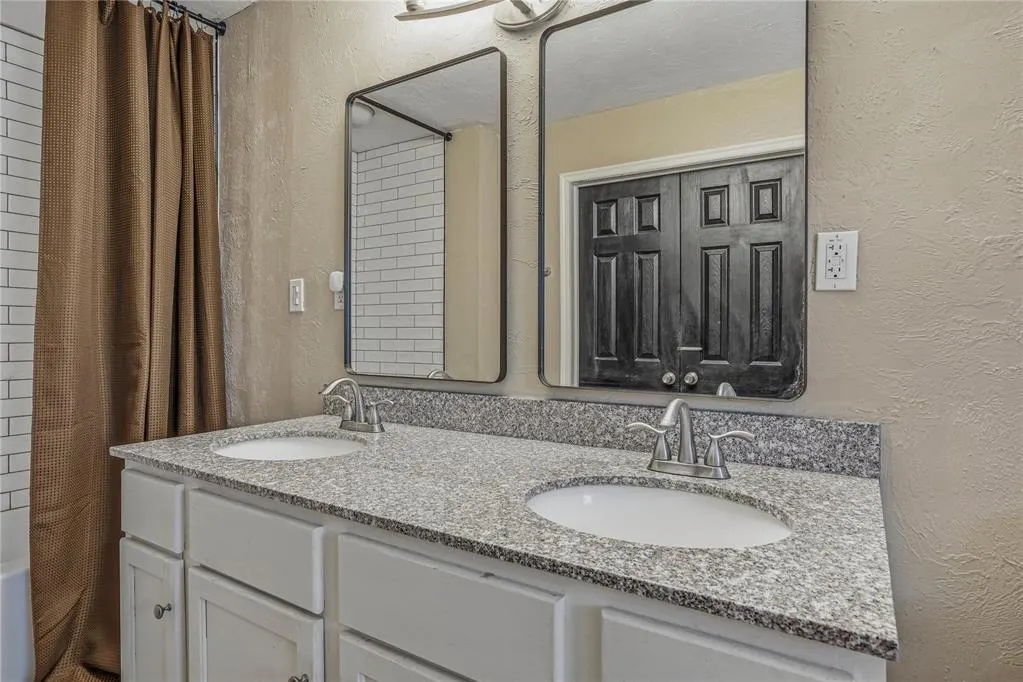 Photo 42 — 11917 Camelot Place, Oklahoma City, OK 73120