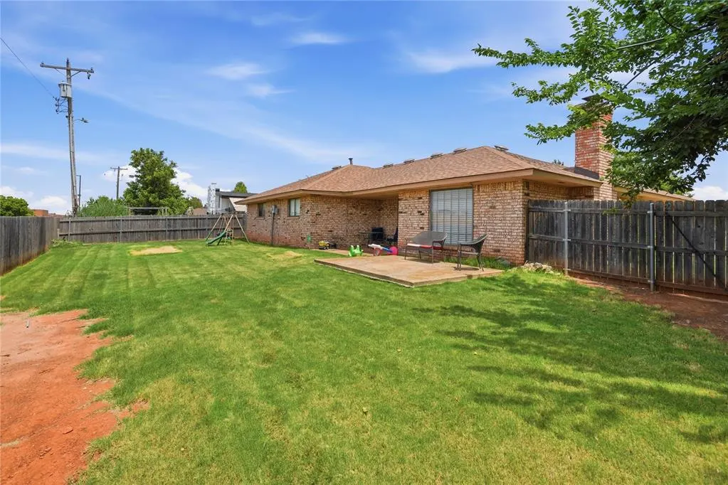 Photo 43 — 11917 Camelot Place, Oklahoma City, OK 73120