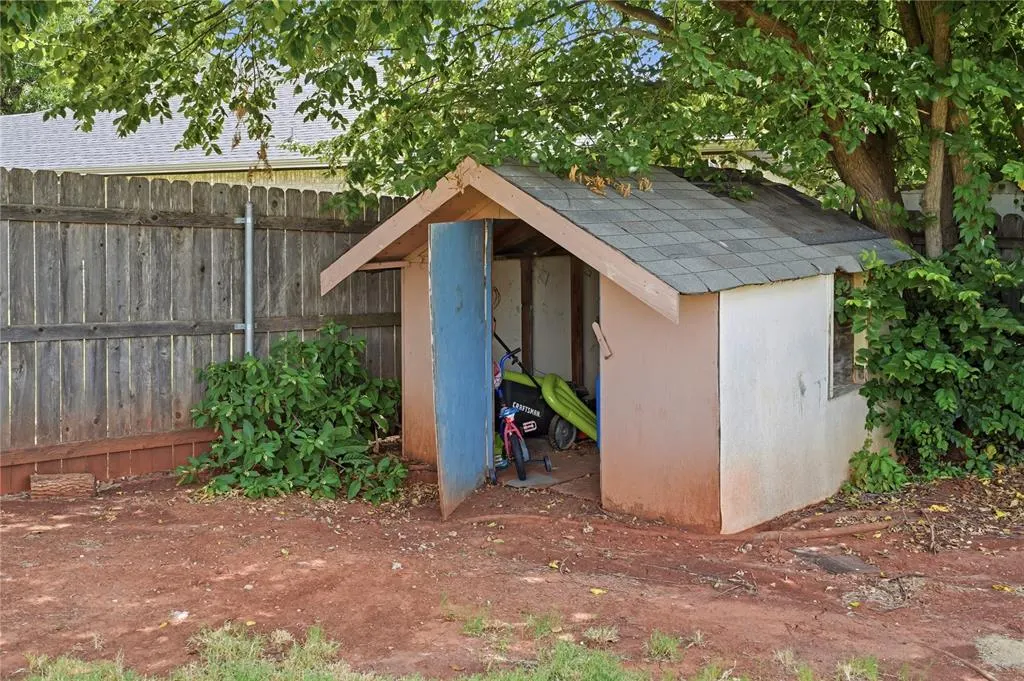 Photo 46 — 11917 Camelot Place, Oklahoma City, OK 73120