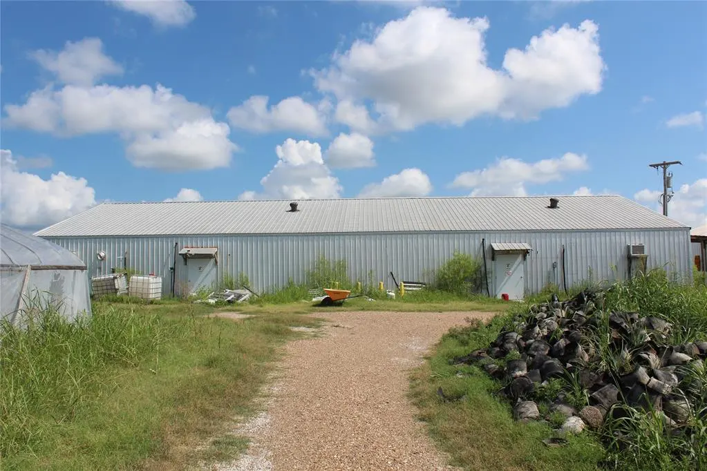 Front exterior — 105117 N Highway 56 Highway, Okemah, OK 74859