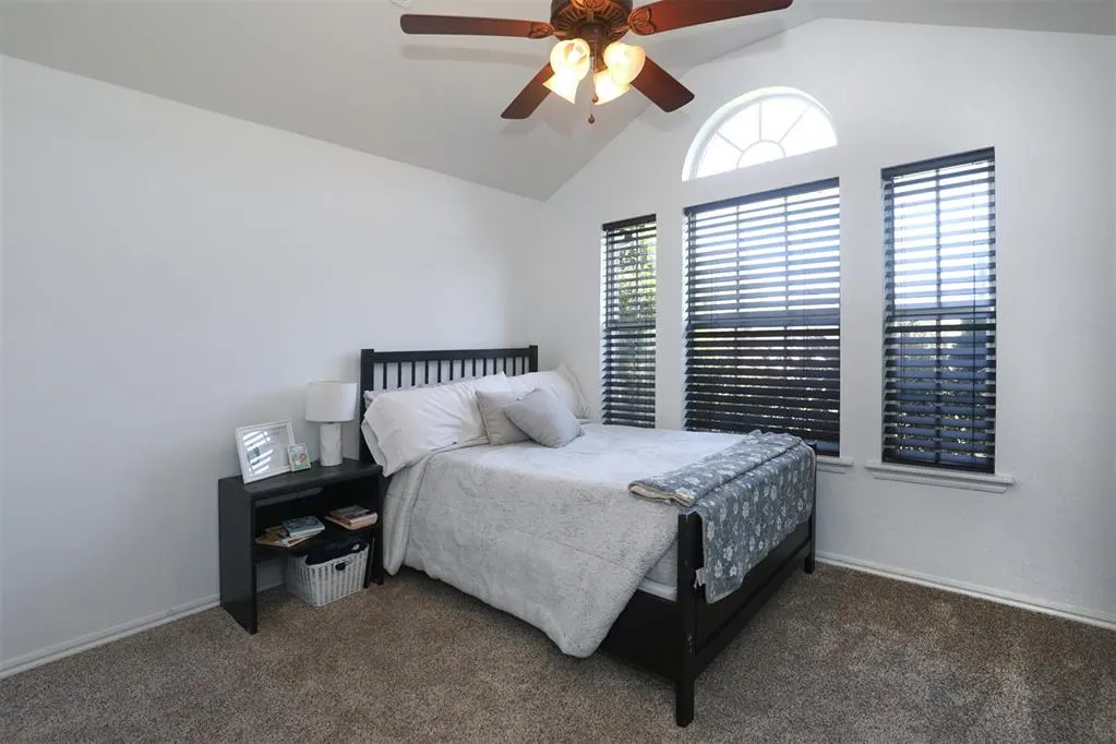 Photo 15 — 12404 Rockgate, Yukon, OK 73099