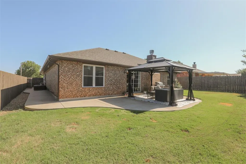 Photo 23 — 12404 Rockgate, Yukon, OK 73099