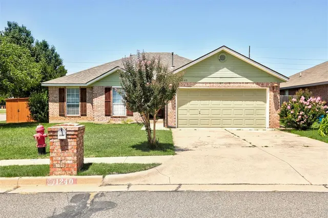 Photo 4 — 1240 Capitol Drive, Edmond, OK 73003