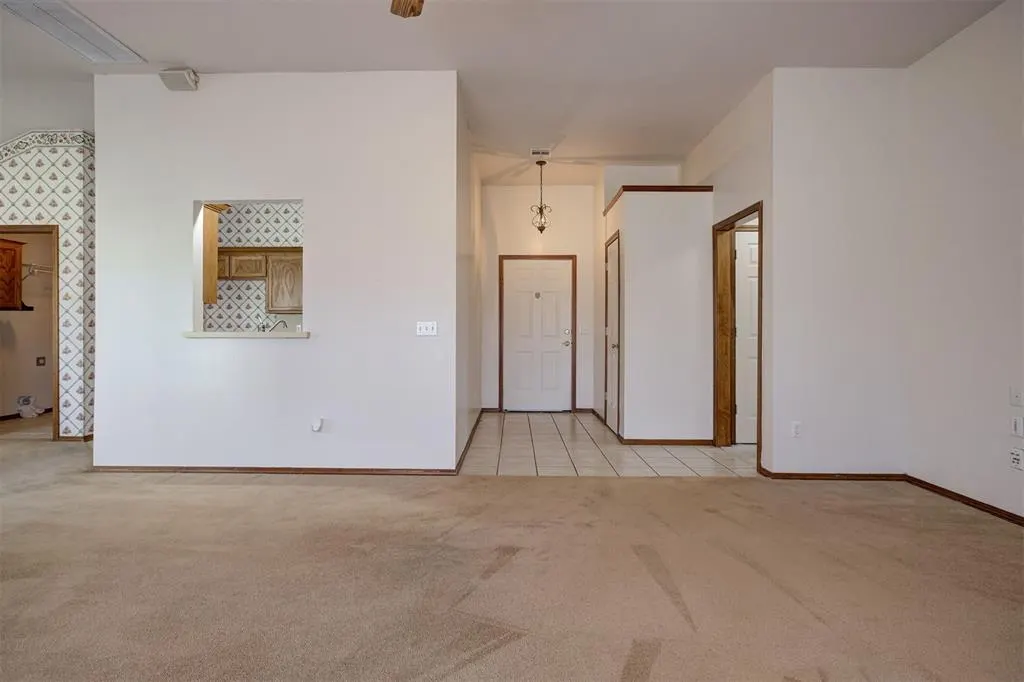 Photo 11 — 1240 Capitol Drive, Edmond, OK 73003