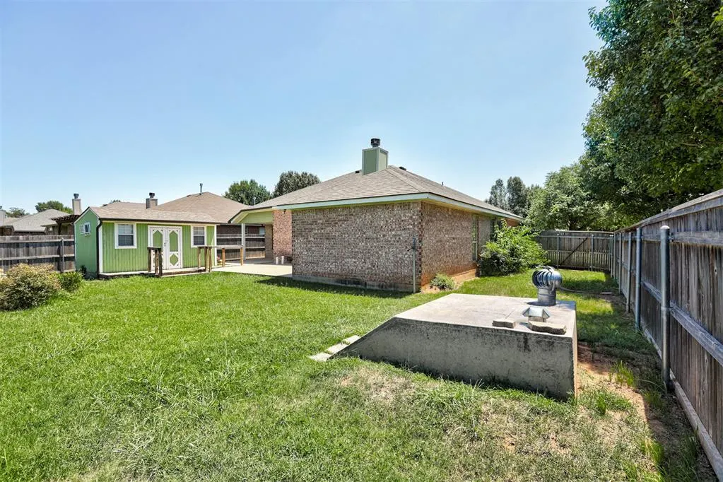 Photo 6 — 1240 Capitol Drive, Edmond, OK 73003