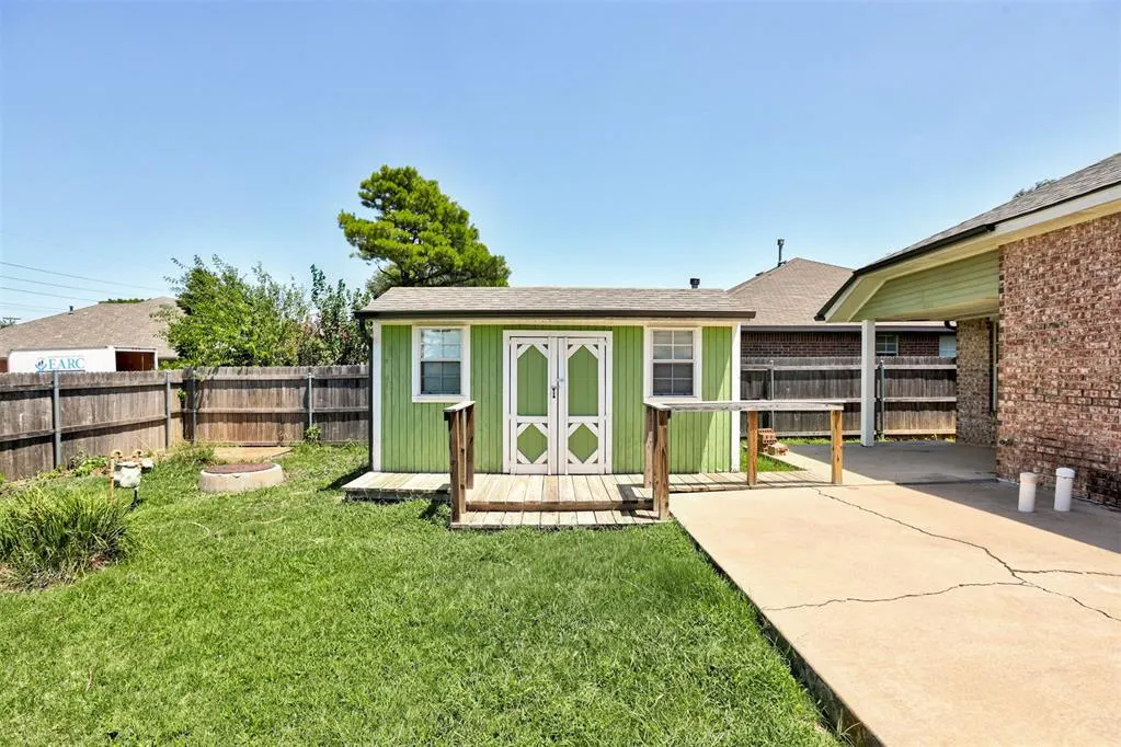 Photo 5 — 1240 Capitol Drive, Edmond, OK 73003
