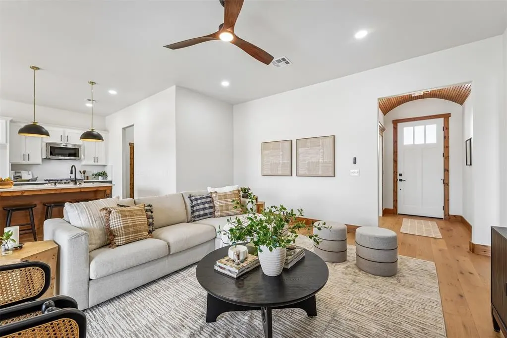 Photo 5 — 4315 Whitetail Drive, Guthrie, OK 73044