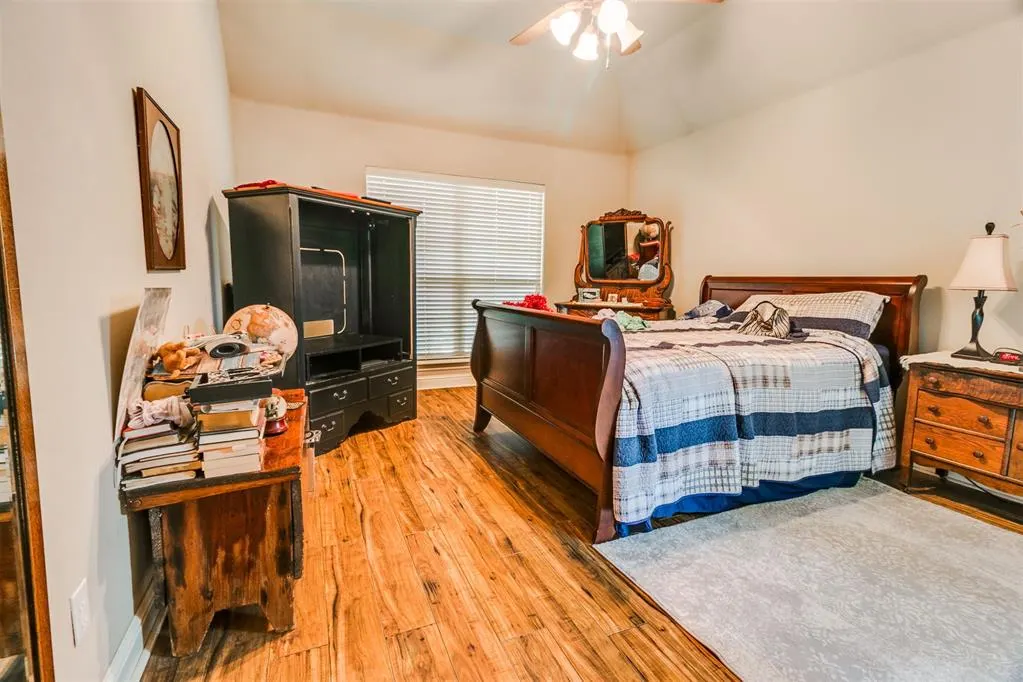 Photo 10 — 4517 Olde Village Circle, Edmond, OK 73013