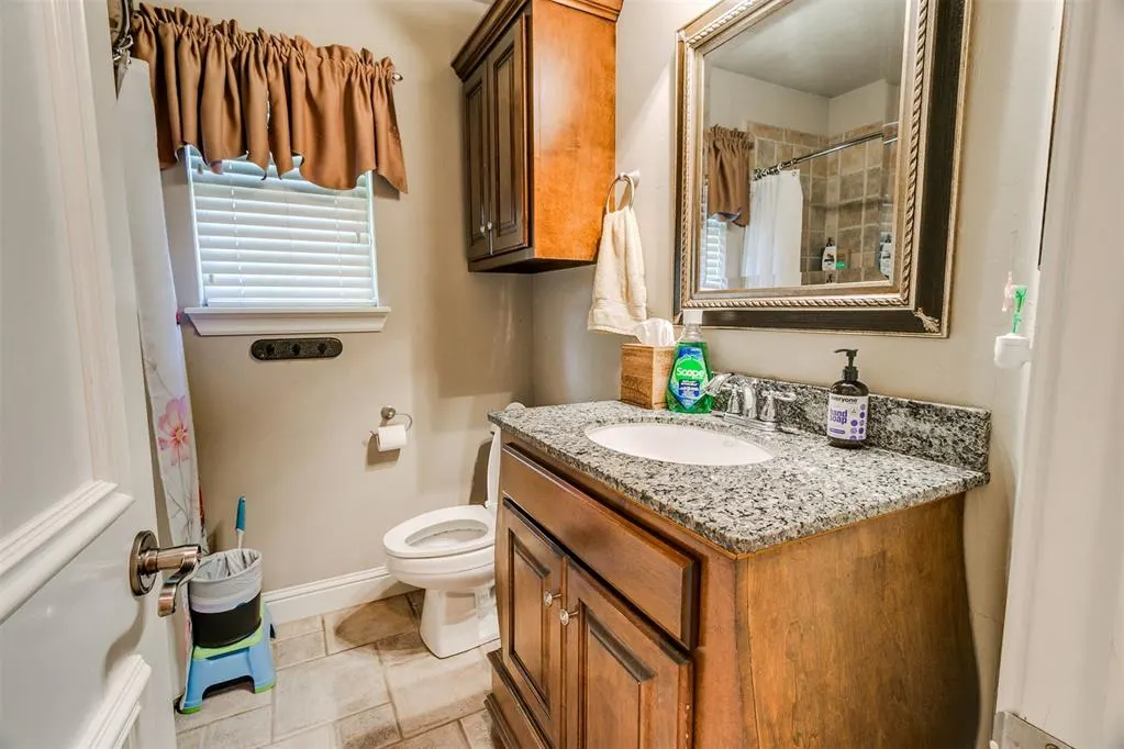 Photo 13 — 4517 Olde Village Circle, Edmond, OK 73013