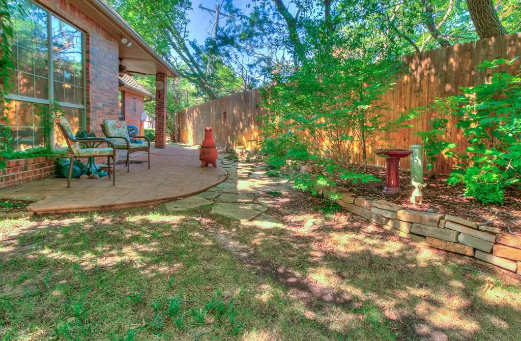 Photo 17 — 4517 Olde Village Circle, Edmond, OK 73013
