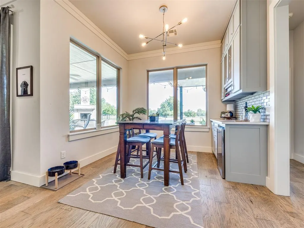 Photo 7 — 233 Saint Claire Drive, Edmond, OK 73025