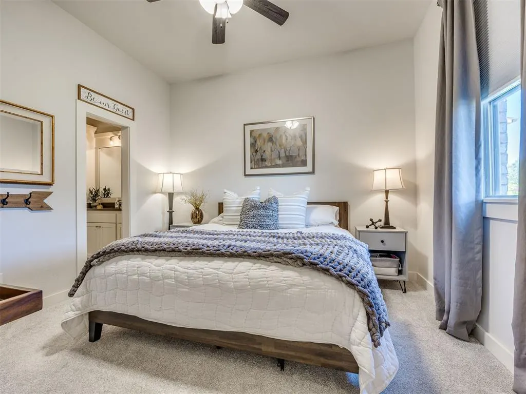 Photo 13 — 233 Saint Claire Drive, Edmond, OK 73025