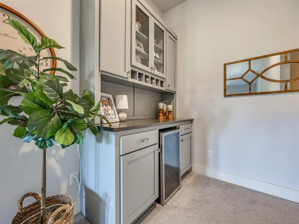 Photo 18 — 233 Saint Claire Drive, Edmond, OK 73025