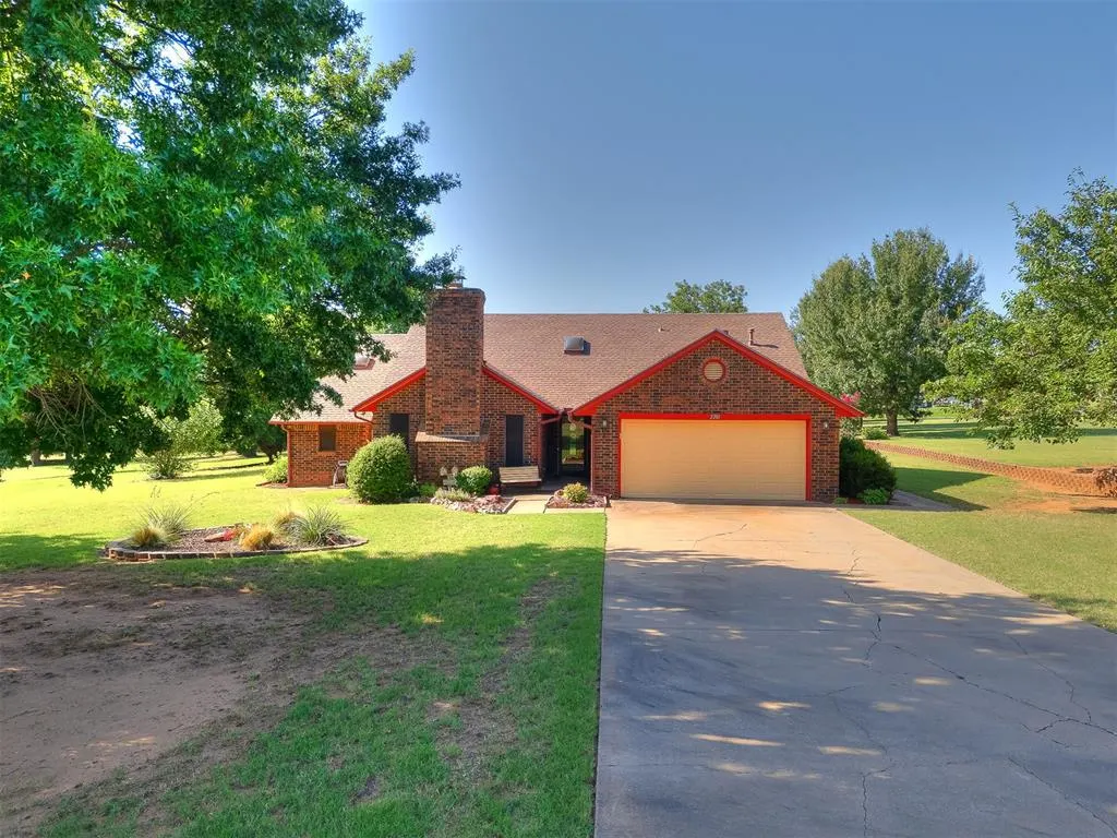 Photo 6 — 2201 Dena Drive, Guthrie, OK 73044