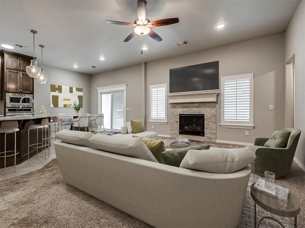 Photo 4 — 1305 N Storybrook Street, Mustang, OK 73064