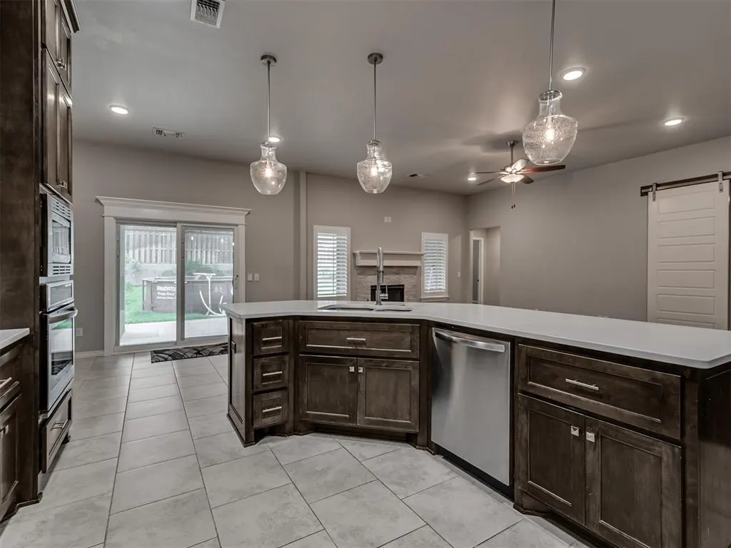 Photo 13 — 1305 N Storybrook Street, Mustang, OK 73064