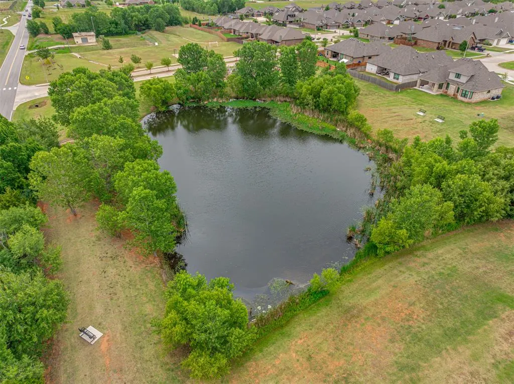 Photo 38 — 1305 N Storybrook Street, Mustang, OK 73064