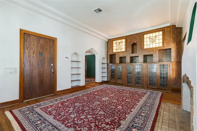 Photo 6 — 426 NW 35th Street, Oklahoma City, OK 73118