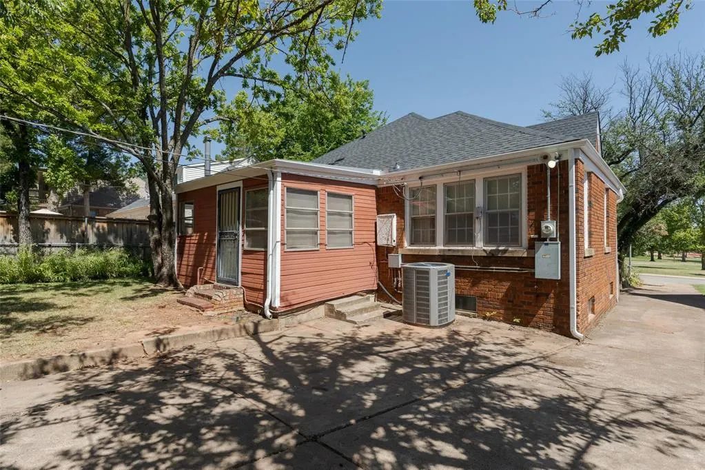 Photo 47 — 426 NW 35th Street, Oklahoma City, OK 73118