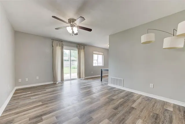 Photo 7 — 9616 NE 3rd Place, Oklahoma City, OK 73130