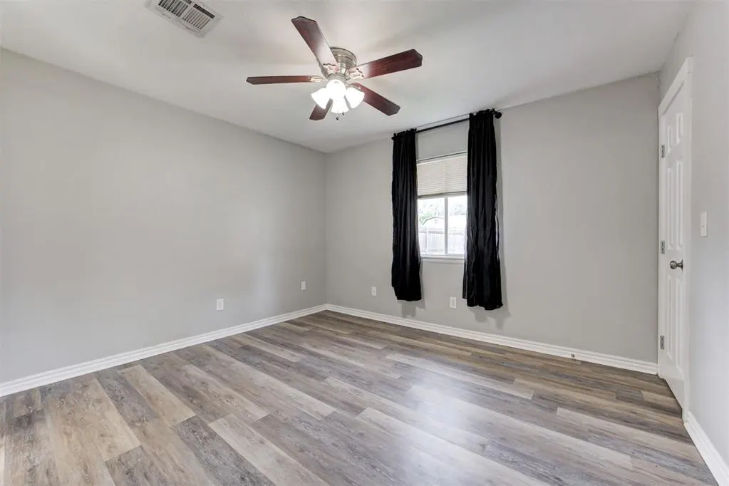 Photo 11 — 9616 NE 3rd Place, Oklahoma City, OK 73130