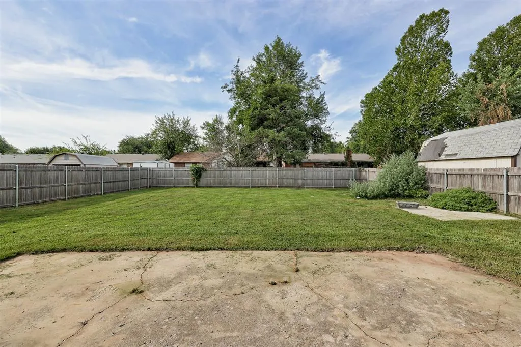 Photo 18 — 9616 NE 3rd Place, Oklahoma City, OK 73130