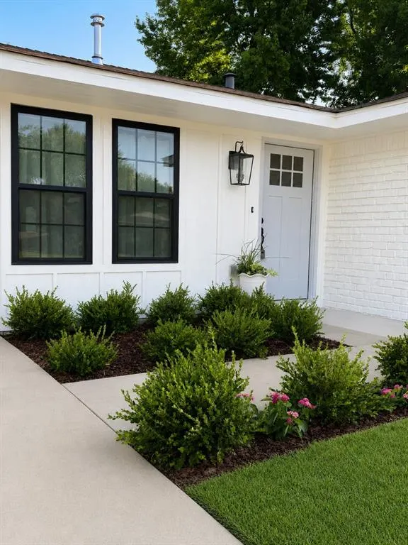 Photo 2 — 1711 Westbrooke Terrace, Norman, OK 73072