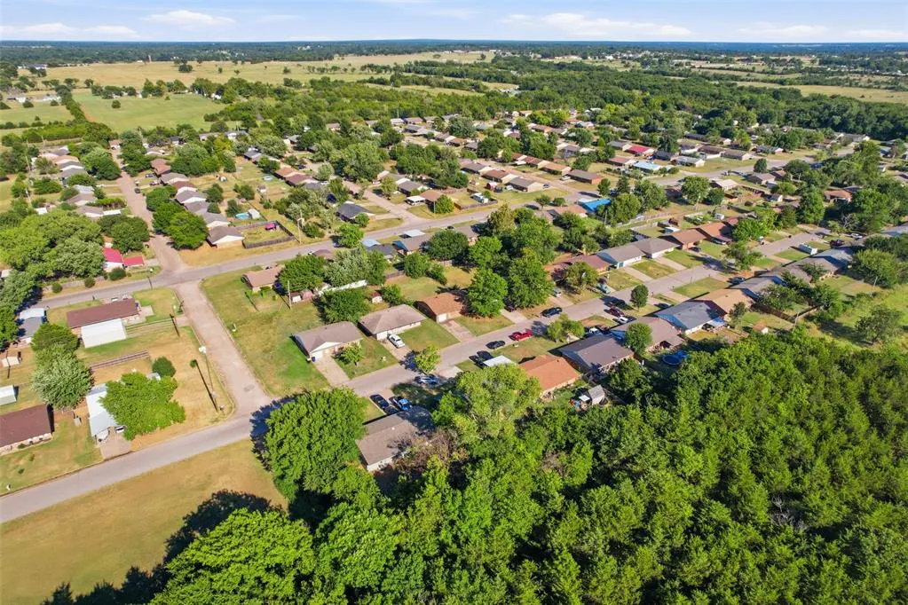 Photo 35 — 1623 Hardwood Grove Street, Tecumseh, OK 74873