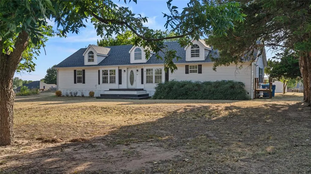 Front exterior — 803 N Richland Road, Tuttle, OK 73089