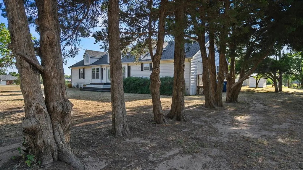 Photo 3 — 803 N Richland Road, Tuttle, OK 73089