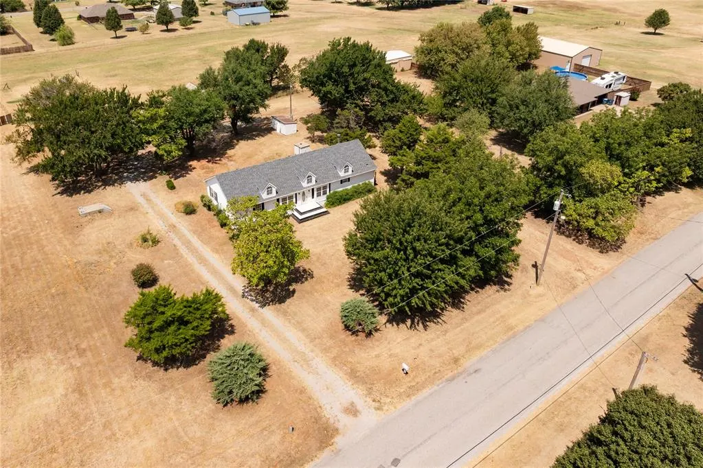 Photo 5 — 803 N Richland Road, Tuttle, OK 73089