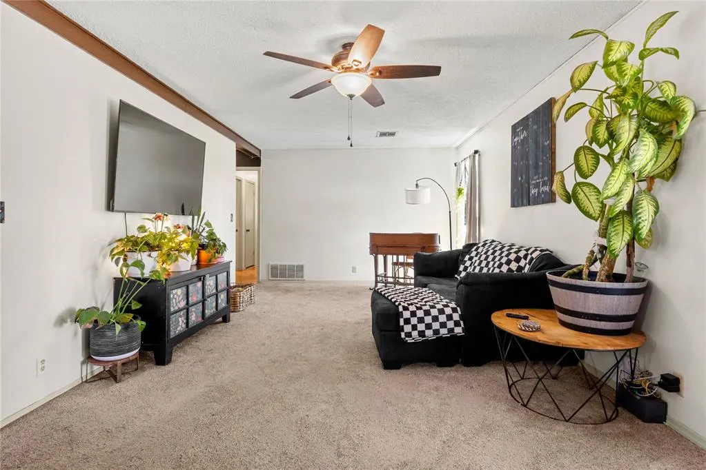 Photo 9 — 819 N Brewer Avenue, Hydro, OK 73048