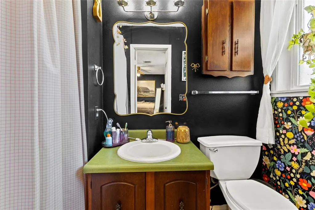 Photo 24 — 819 N Brewer Avenue, Hydro, OK 73048