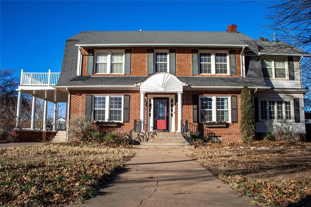 Photo 2 — 505 W Lincoln Street, Mangum, OK 73554