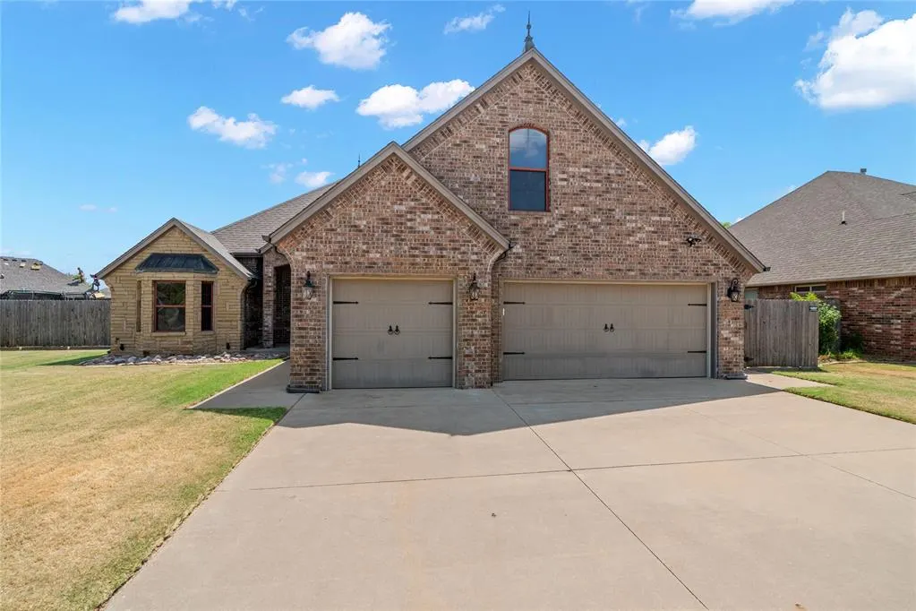 Photo 4 — 10904 SW 19th Street, Yukon, OK 73099