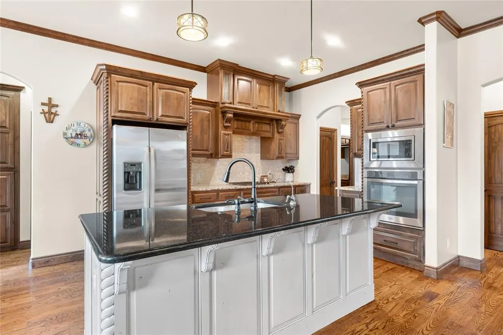 Photo 10 — 10904 SW 19th Street, Yukon, OK 73099