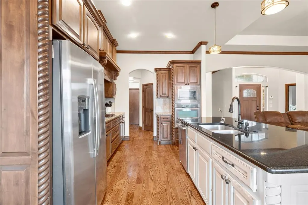 Photo 11 — 10904 SW 19th Street, Yukon, OK 73099