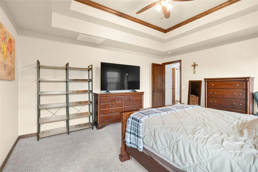 Photo 16 — 10904 SW 19th Street, Yukon, OK 73099