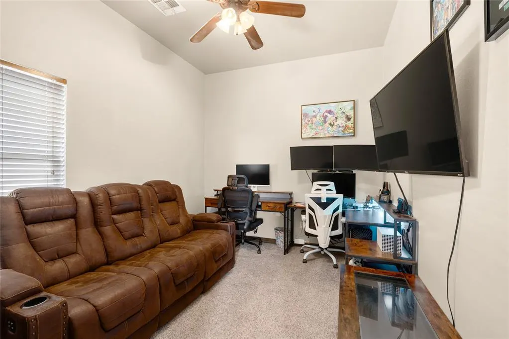 Photo 21 — 10904 SW 19th Street, Yukon, OK 73099