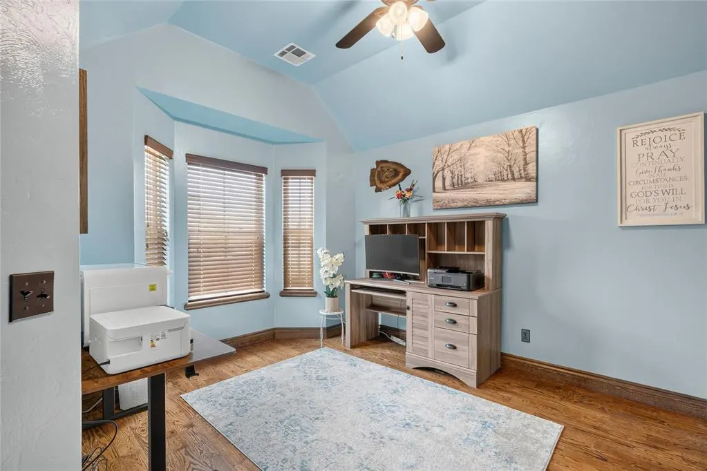 Photo 22 — 10904 SW 19th Street, Yukon, OK 73099