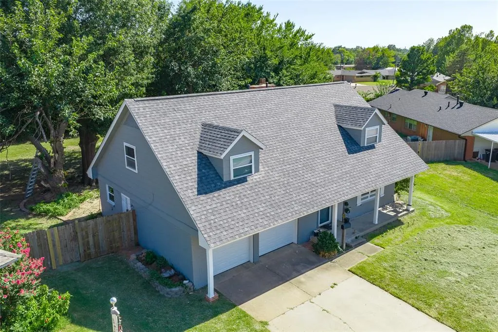 Photo 3 — 118 Oakside Drive, Oklahoma City, OK 73160