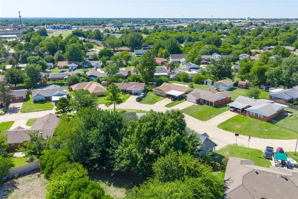 Photo 26 — 118 Oakside Drive, Oklahoma City, OK 73160
