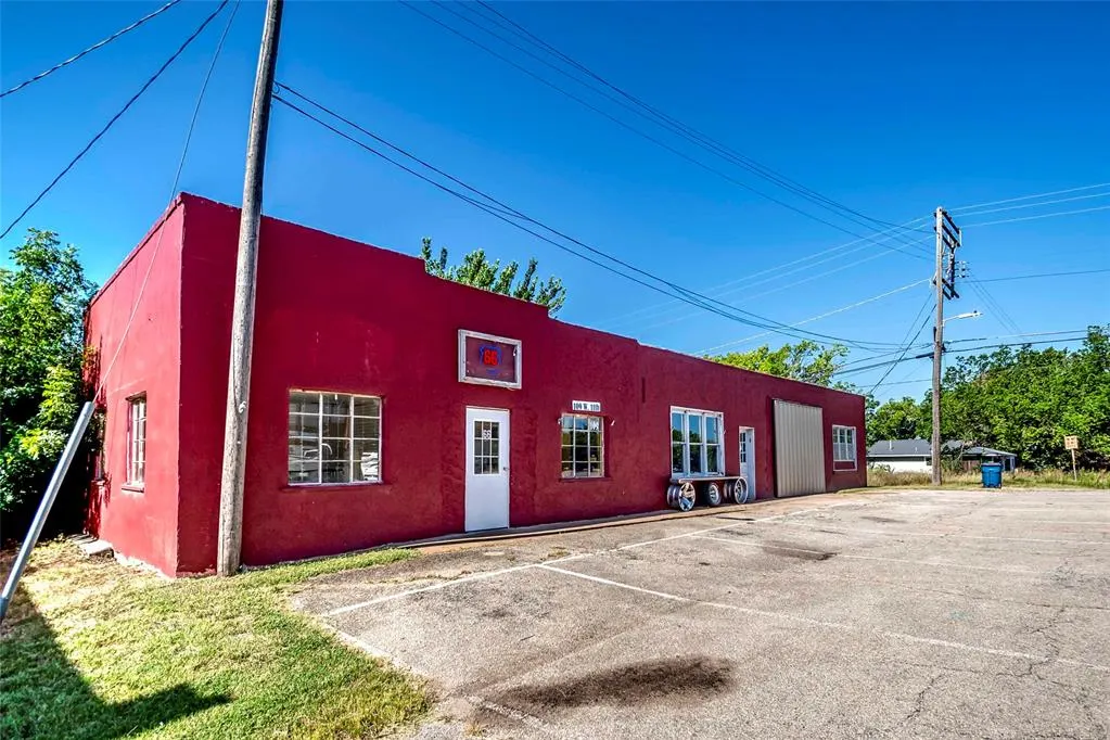 Photo 3 — Address unavailable, Chandler, OK 74834