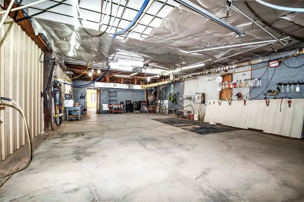 Photo 15 — Address unavailable, Chandler, OK 74834