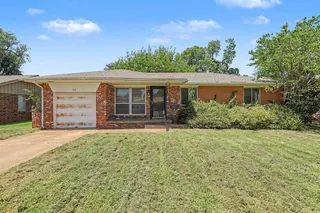 Sold home at 713 Hedge Drive