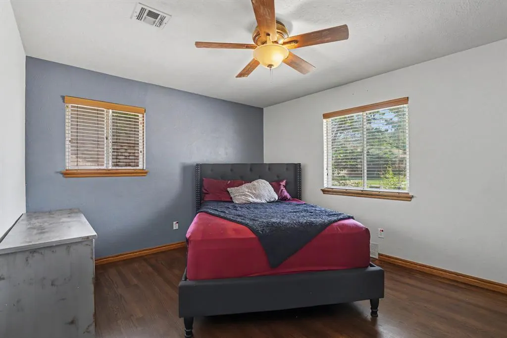 Photo 10 — 713 Hedge Drive, Oklahoma City, OK 73110