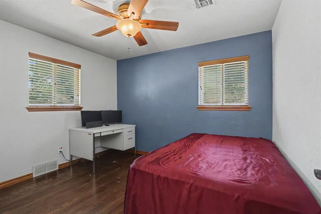 Photo 13 — 713 Hedge Drive, Oklahoma City, OK 73110
