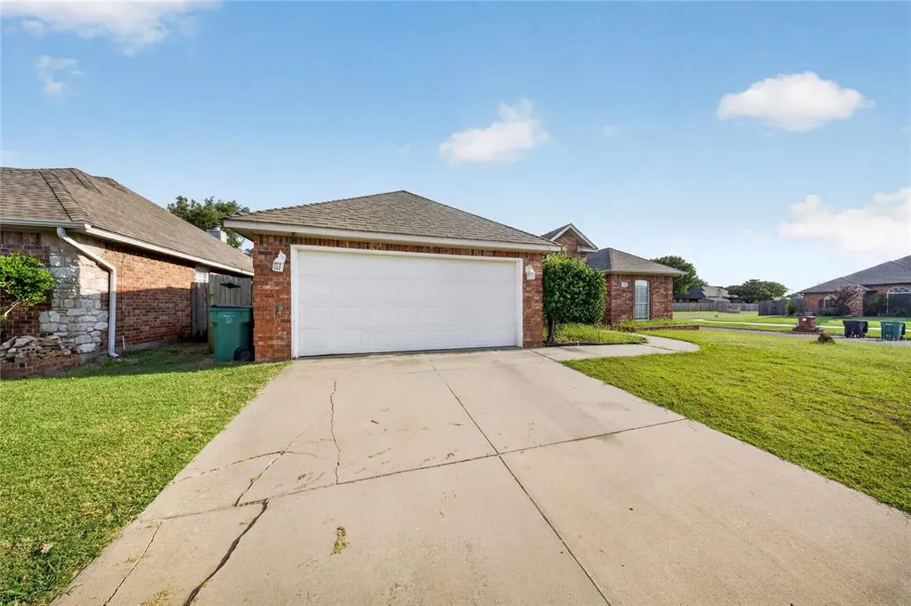Photo 9 — 732 SW 155th Place, Oklahoma City, OK 73170
