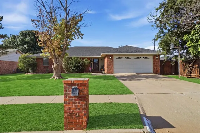 Front exterior — 2625 Cherokee Strip Street, Altus, OK 73521